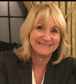 Photograph of Lesley Davies.